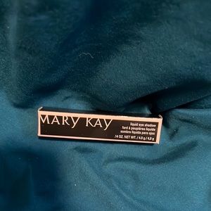 Mary kay liquid eyeshadow